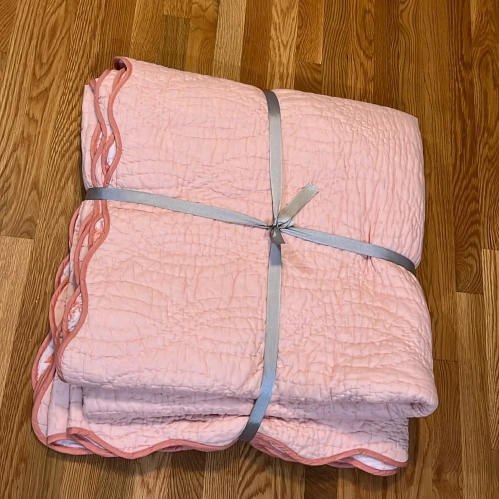 Anthropologie Iluka Cotton Floral Quilt Size King with 2 Shams NWT